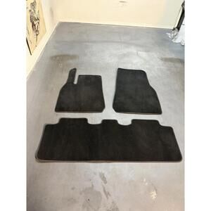 Tesla Model Y OEM Factory Genuine Floor Mats Carpet Black 2020-2025 New Open Box